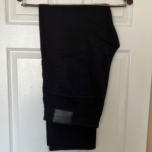 AG. Graduate, tailored leg. 38w x 32l.